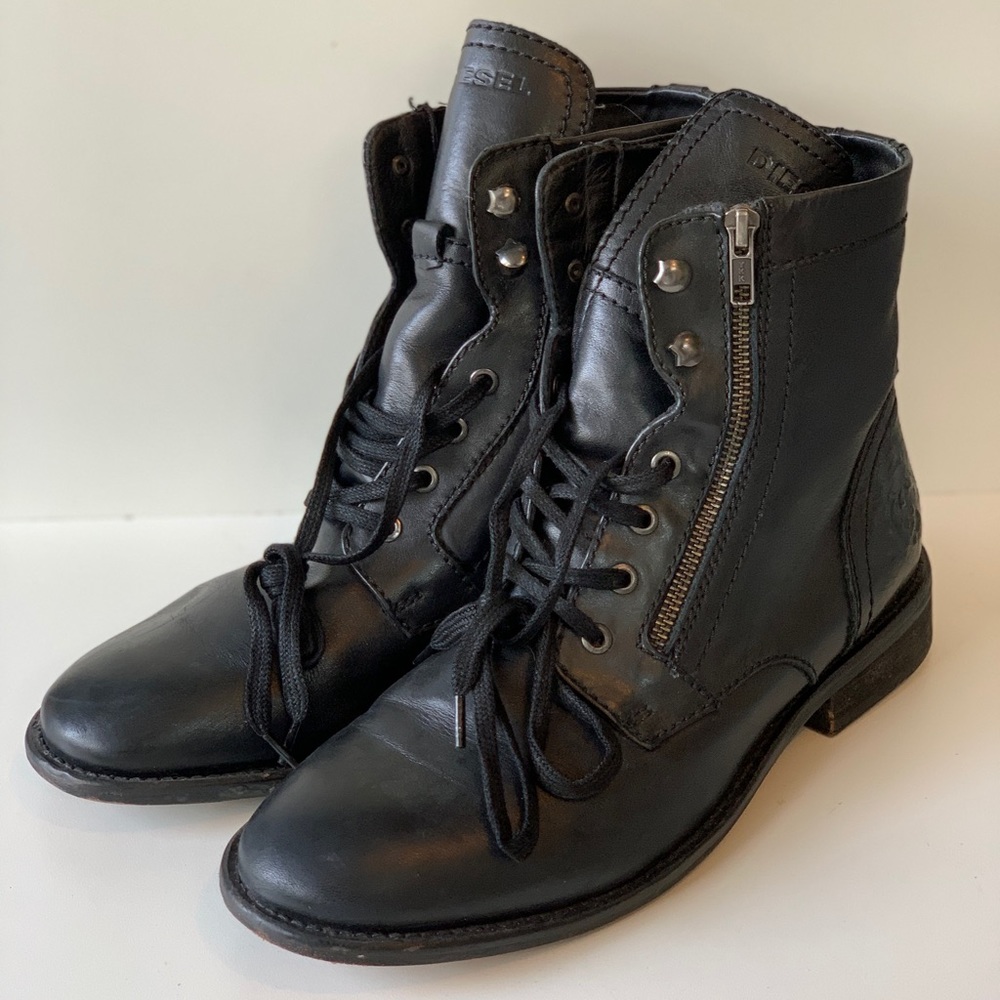 Black beautiful black boots